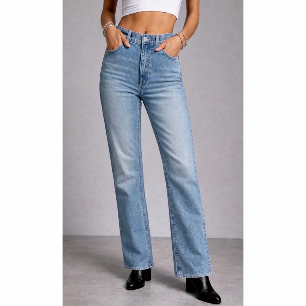 ABRAND JEANS • Blue Light Wash 95 Mid Boot Cut Jeans, 26